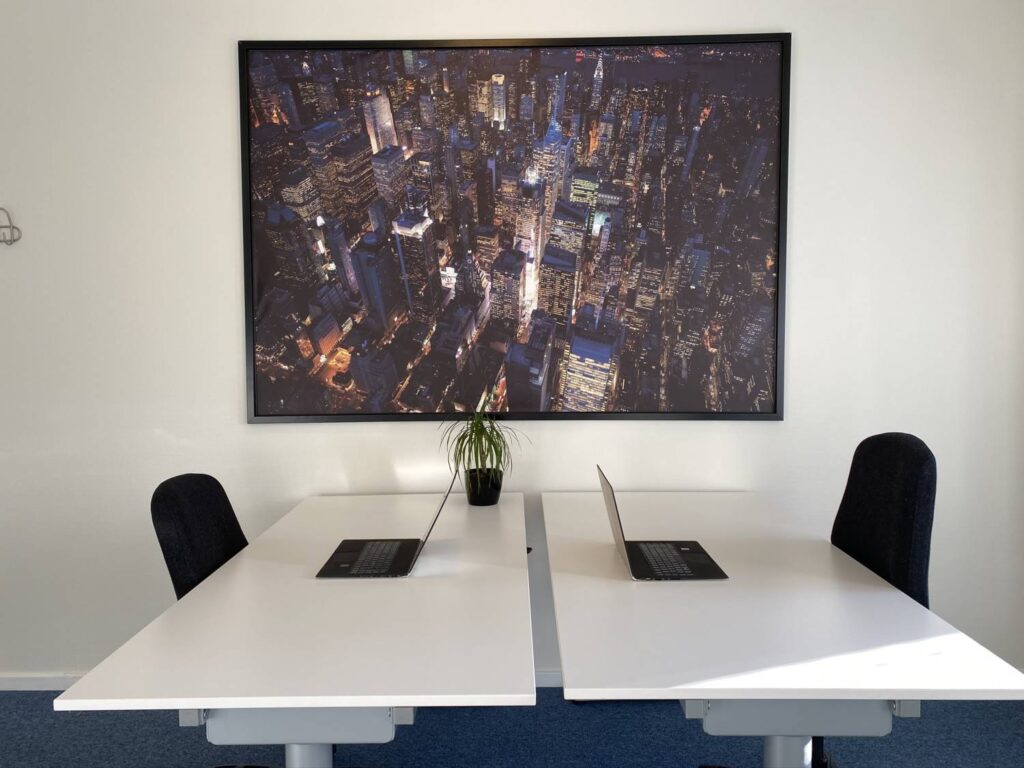 DU bestemmer indretningen - enten med egne møbler eller ved leje gennem os.