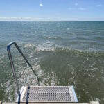 Badebro ved stranden