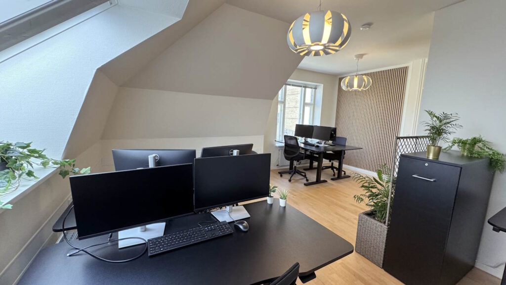 Rummeligt kontor i Roskilde centrum