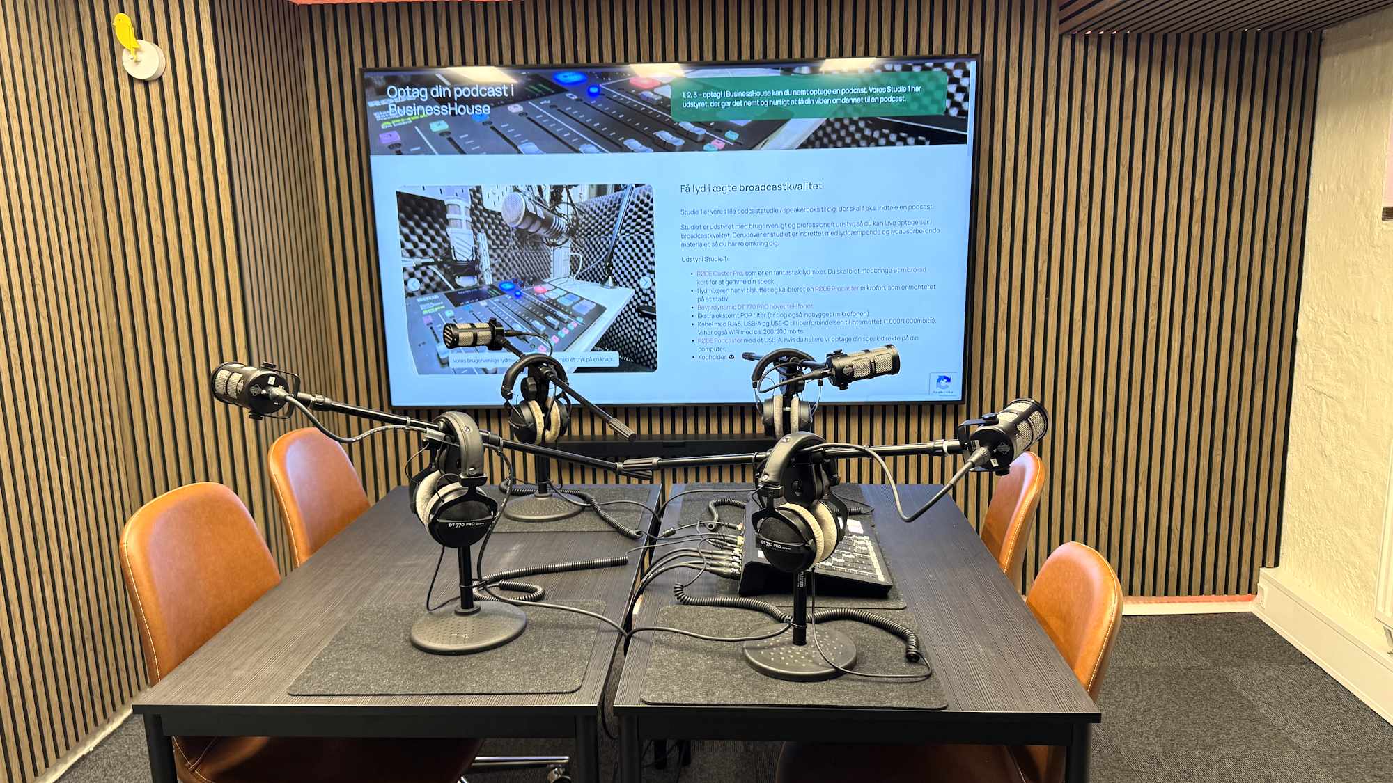 I streamingstudiet er der plads dig og tre gæster