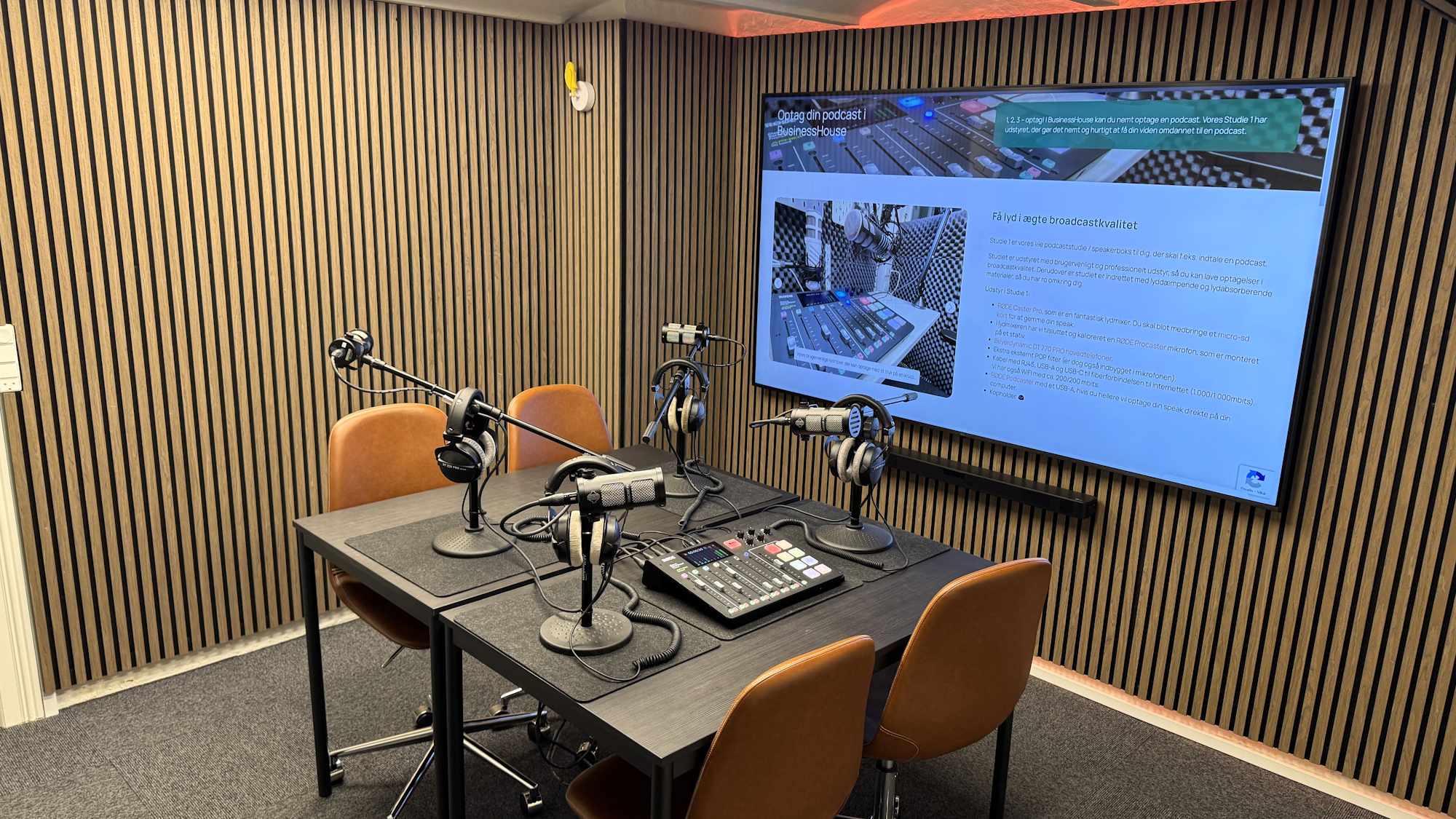 Den lille gule fugl i streamingstudiet måler luftkvaliteten...